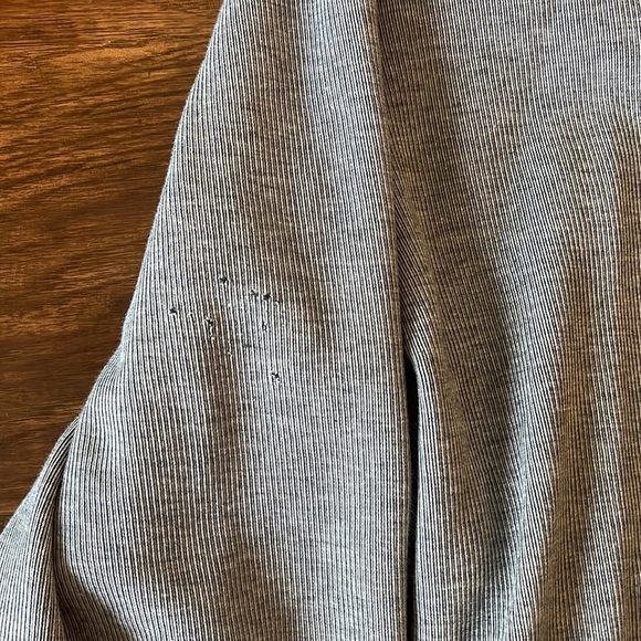 Brooks Brothers 1/4 Zip - Picture 2 of 4
